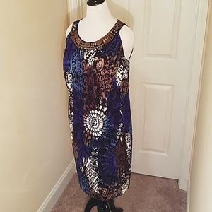 Blue/brown color sheath dress.